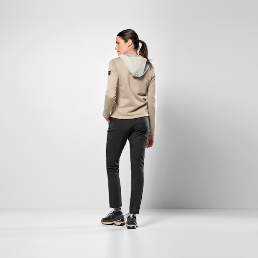 Fanes Sarner Light Hybrid Jacket Women on_body image