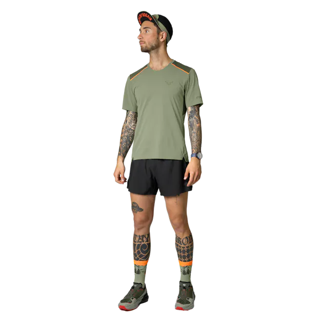 Sky Shorts Herren on_body image