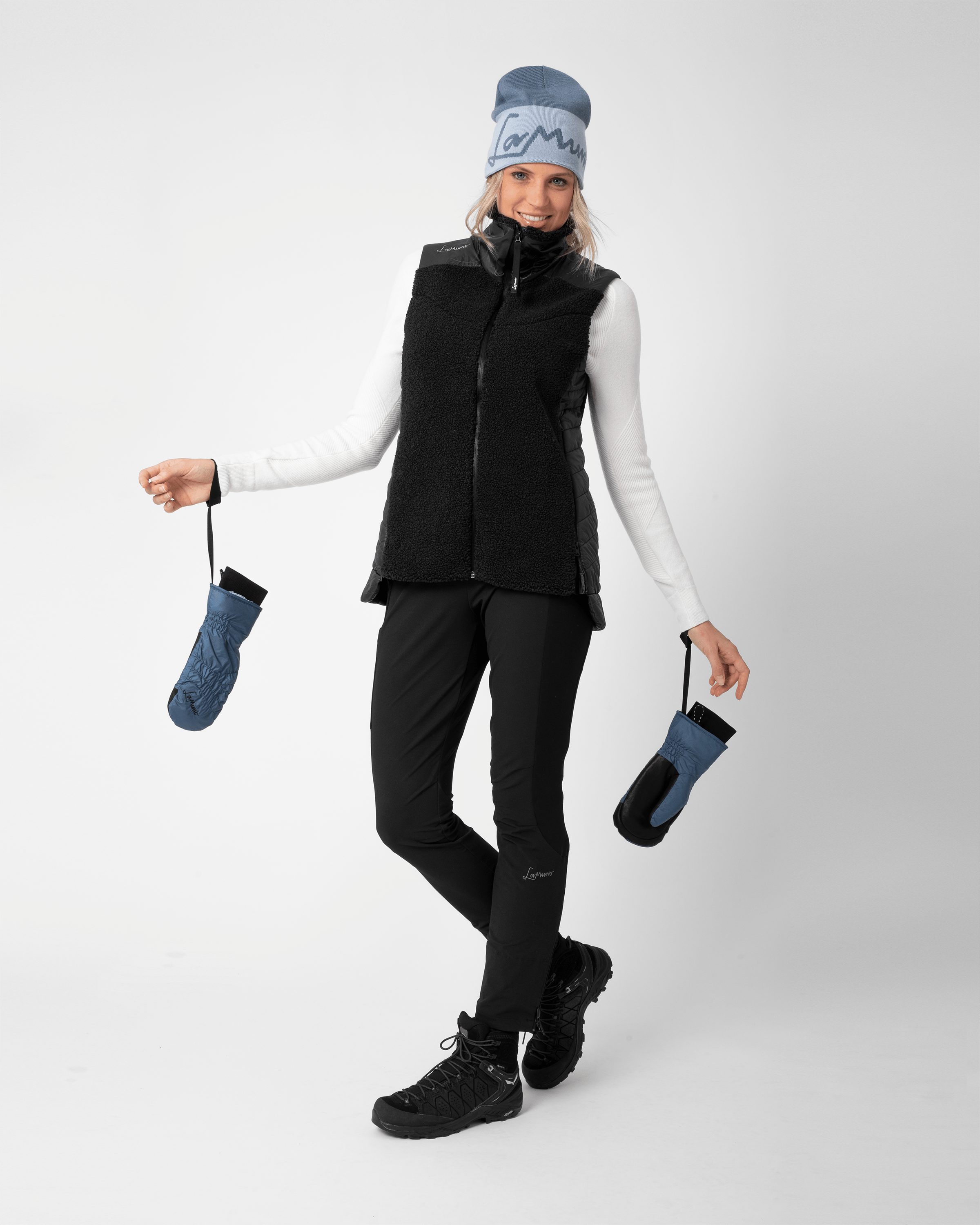 Sophia Gilet action_shot image