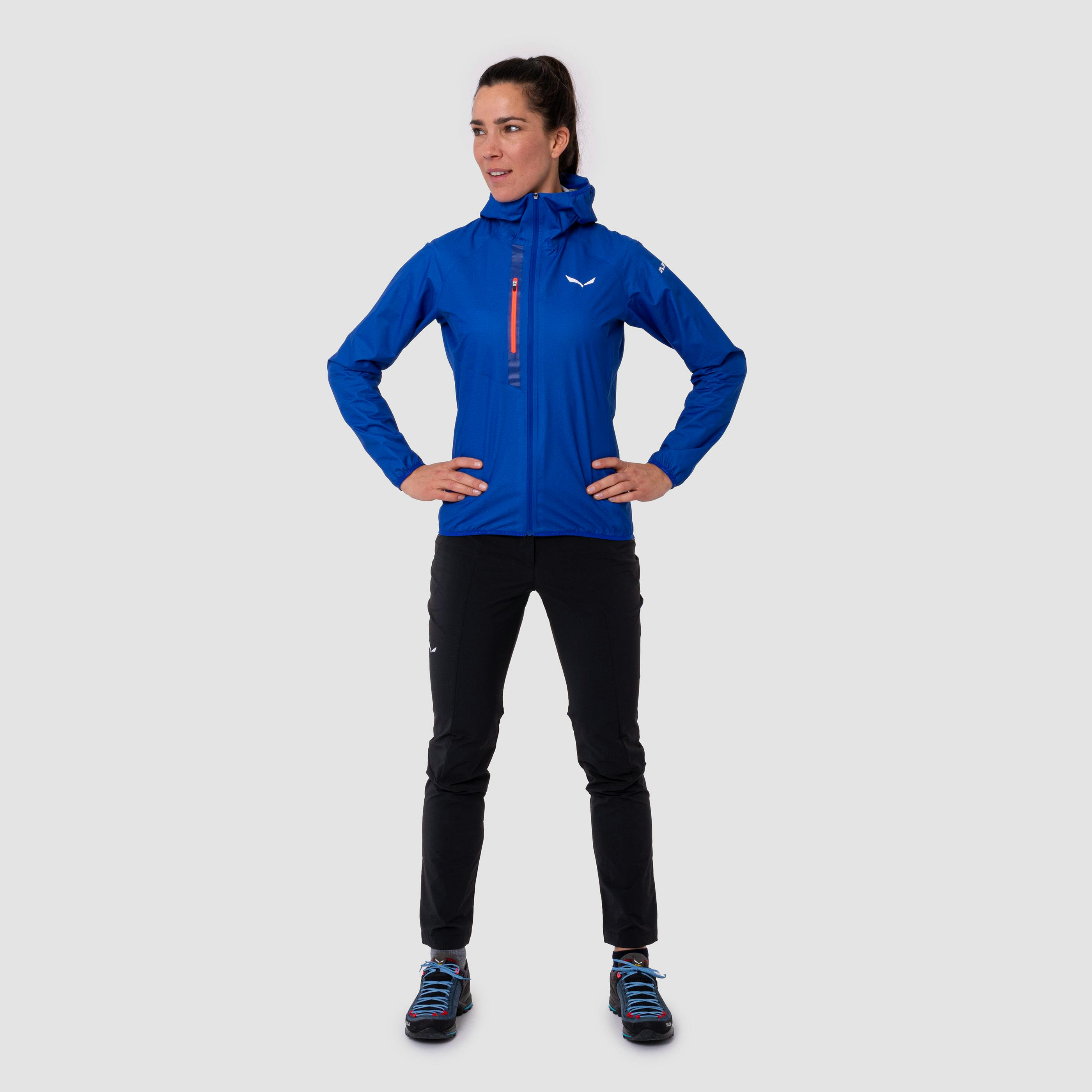 Puez Light Powertex Hardshell Women's Jacket on_body image