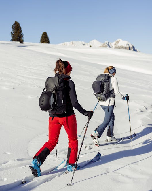 Giada Guscio Pantaloni perspective_view image