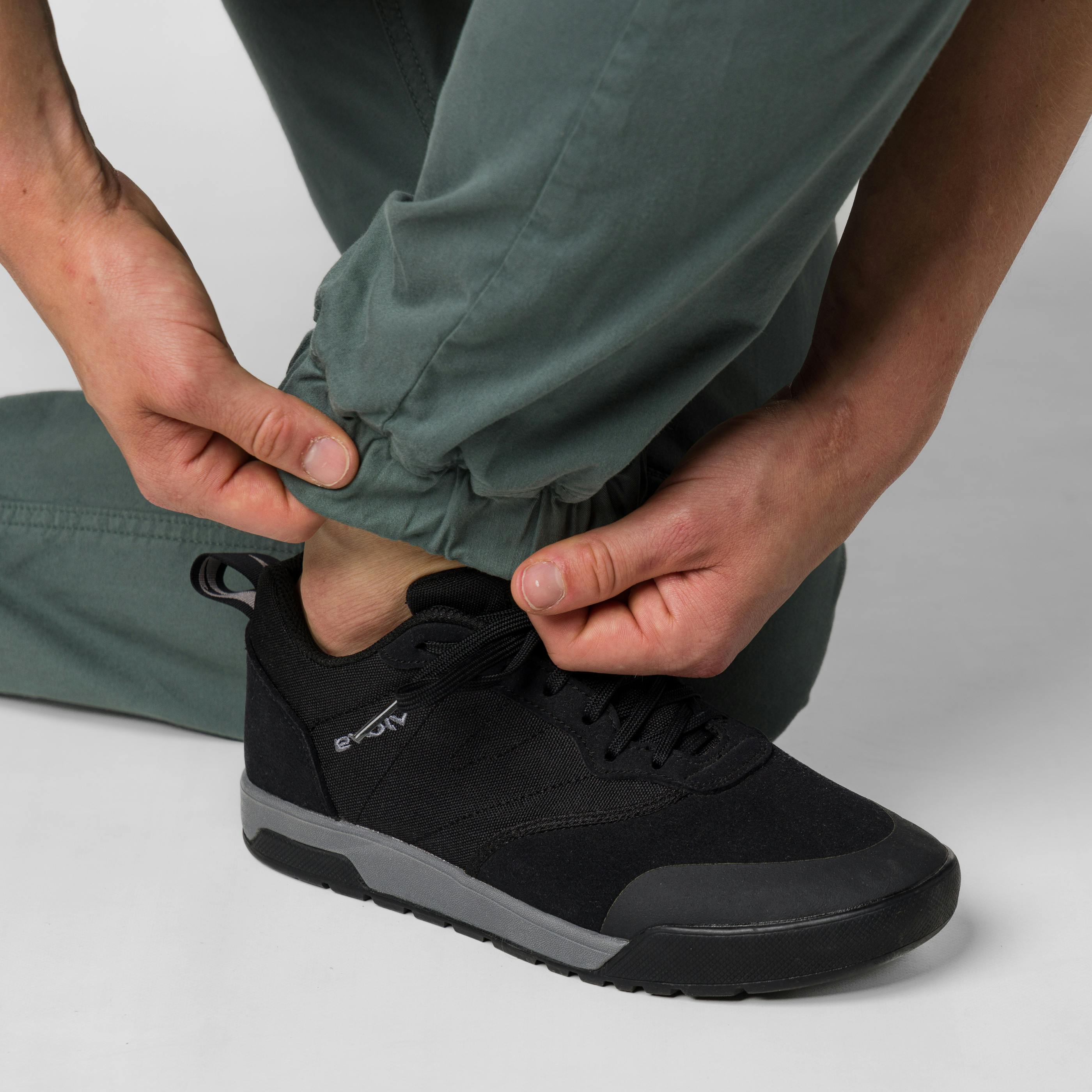 Stamina 2 Pant Woman on_body image