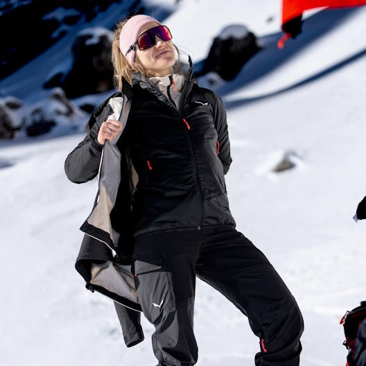 Ortles Híbrido TirolWool® Responsive Chaqueta Mujer action_shot image