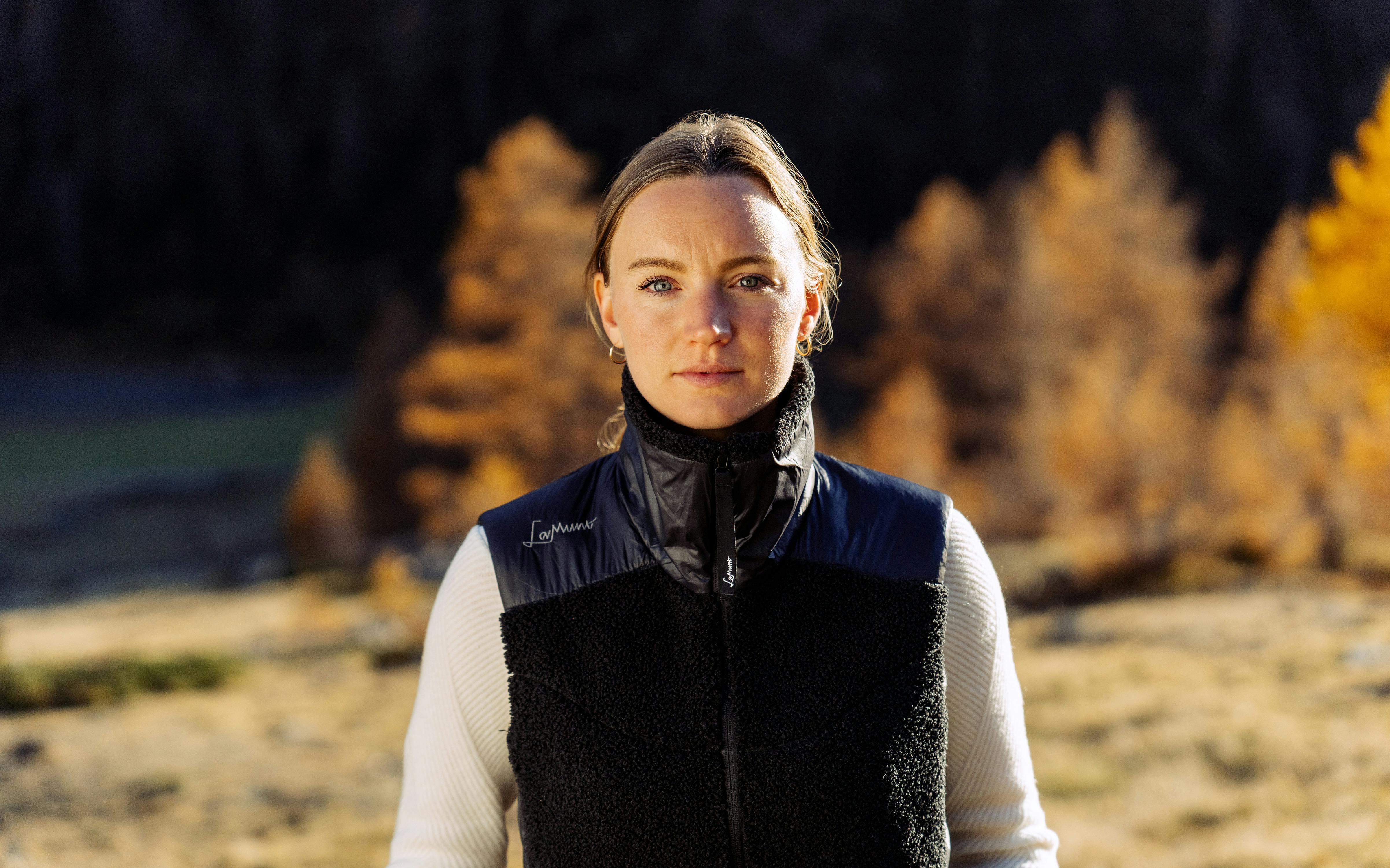 Francesca Pullover horizontal image