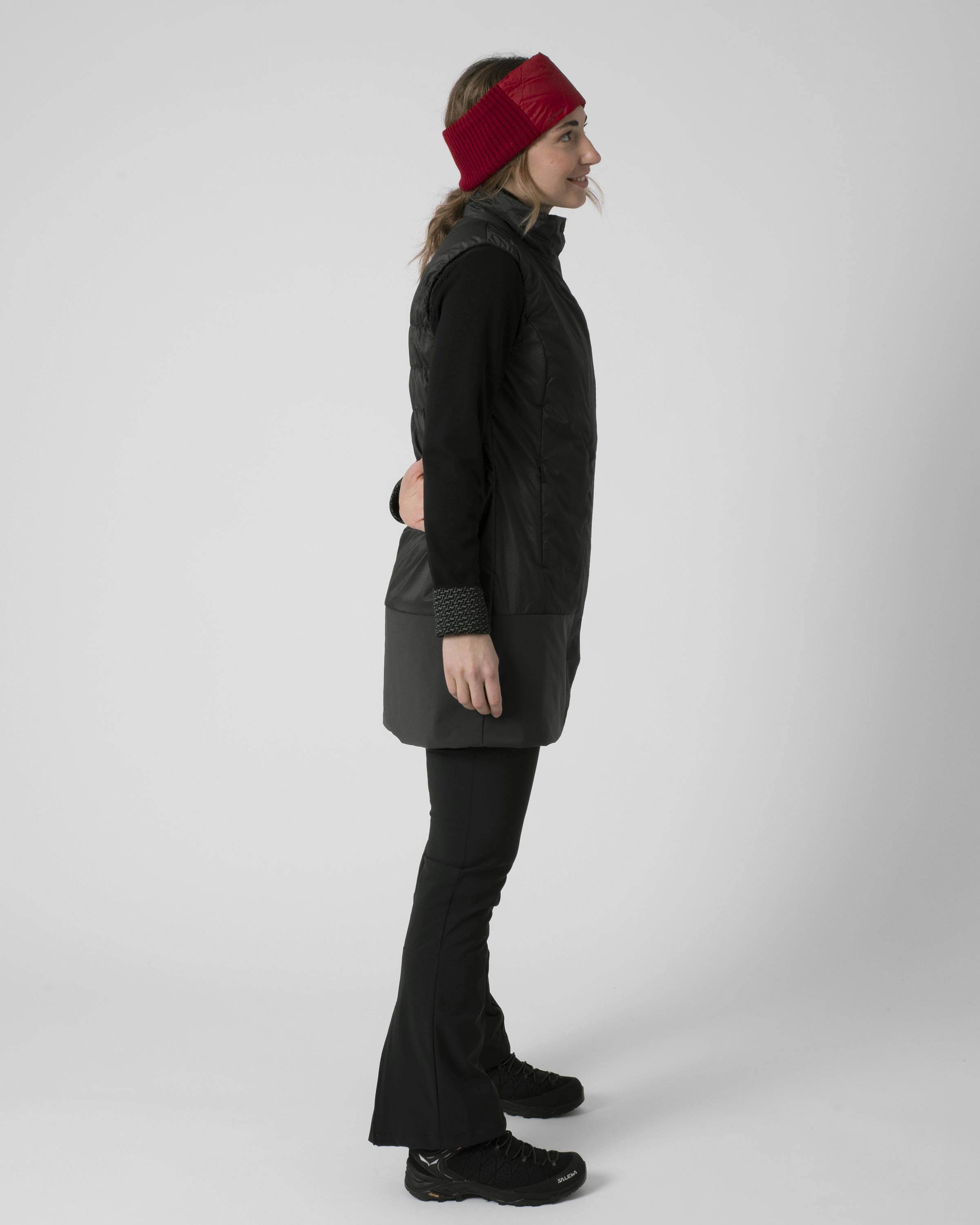 Elena Kaschmir Weste action_shot image