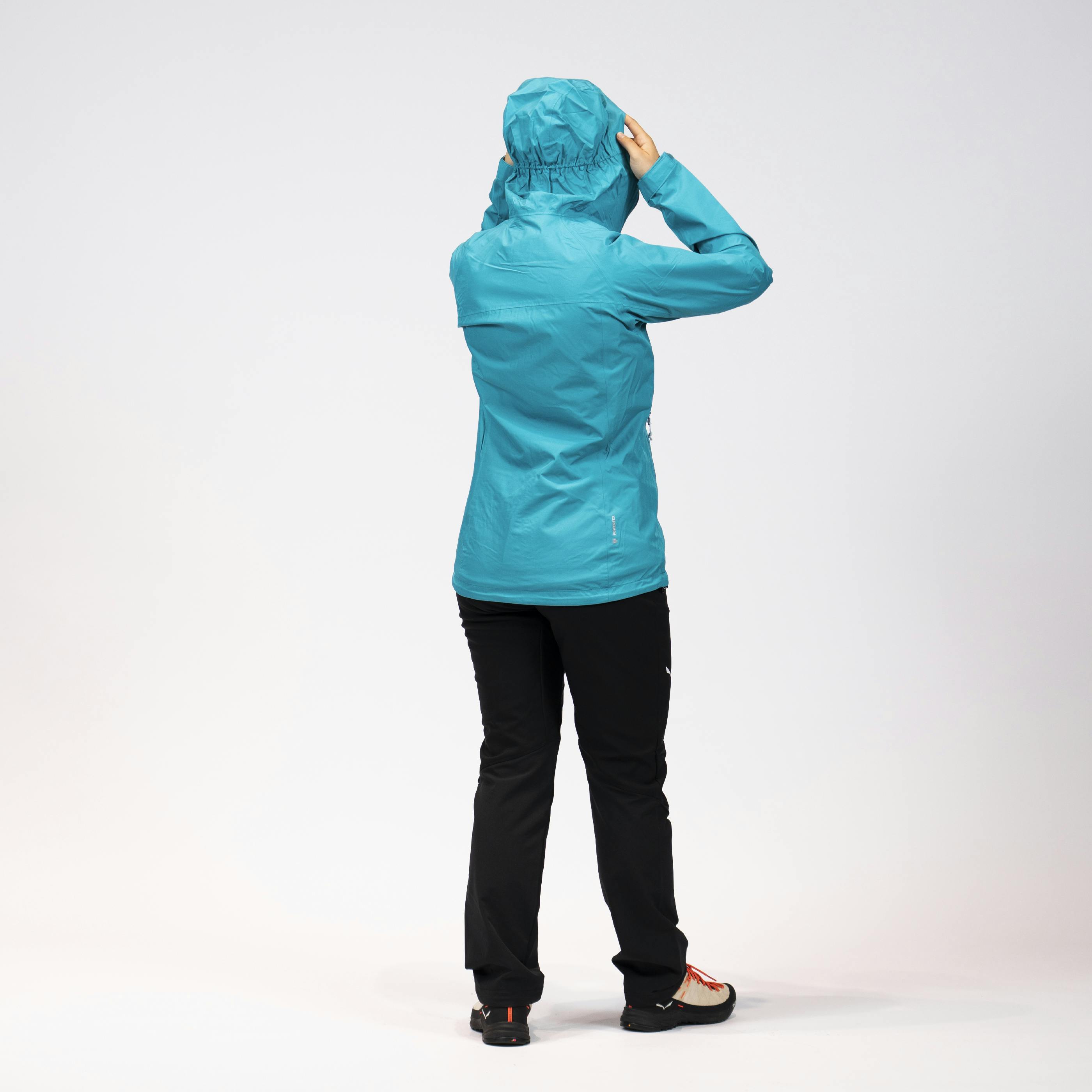 Pilon Powertex Jacket Women on_body image