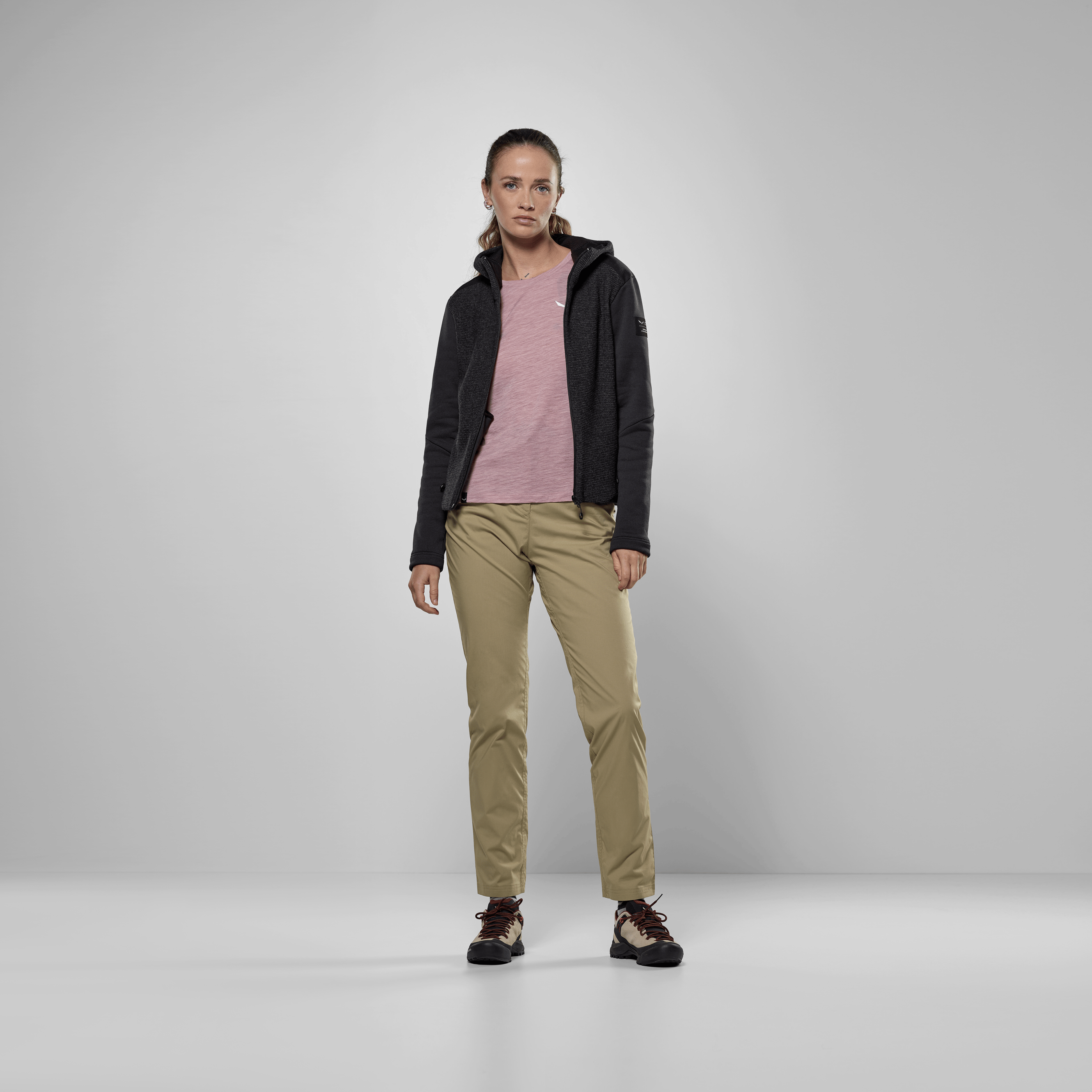 Fanes Sarner Light Hybrid Jacket Women on_body image