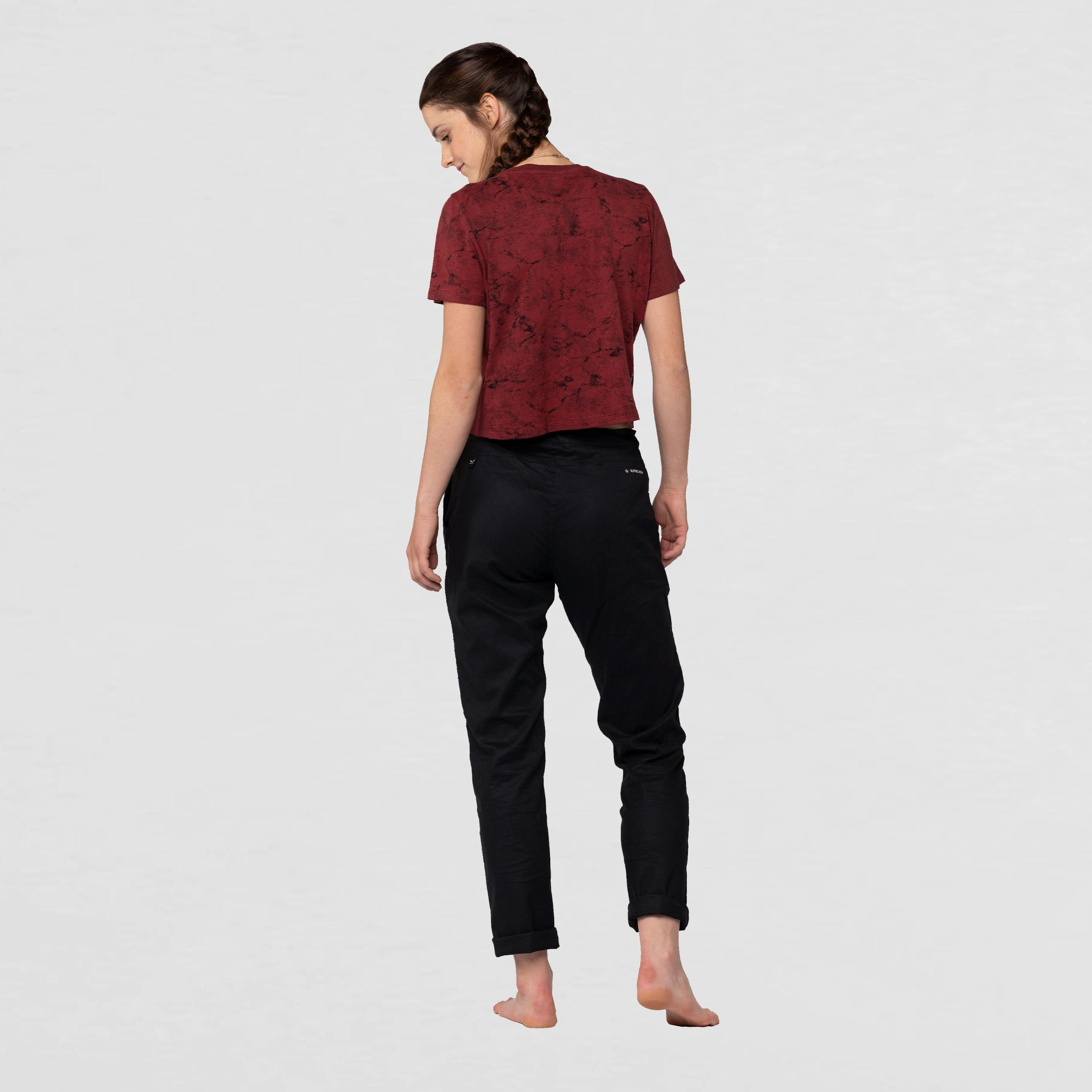 Lavaredo Hemp Camiseta Cropped Mujer  on_body image