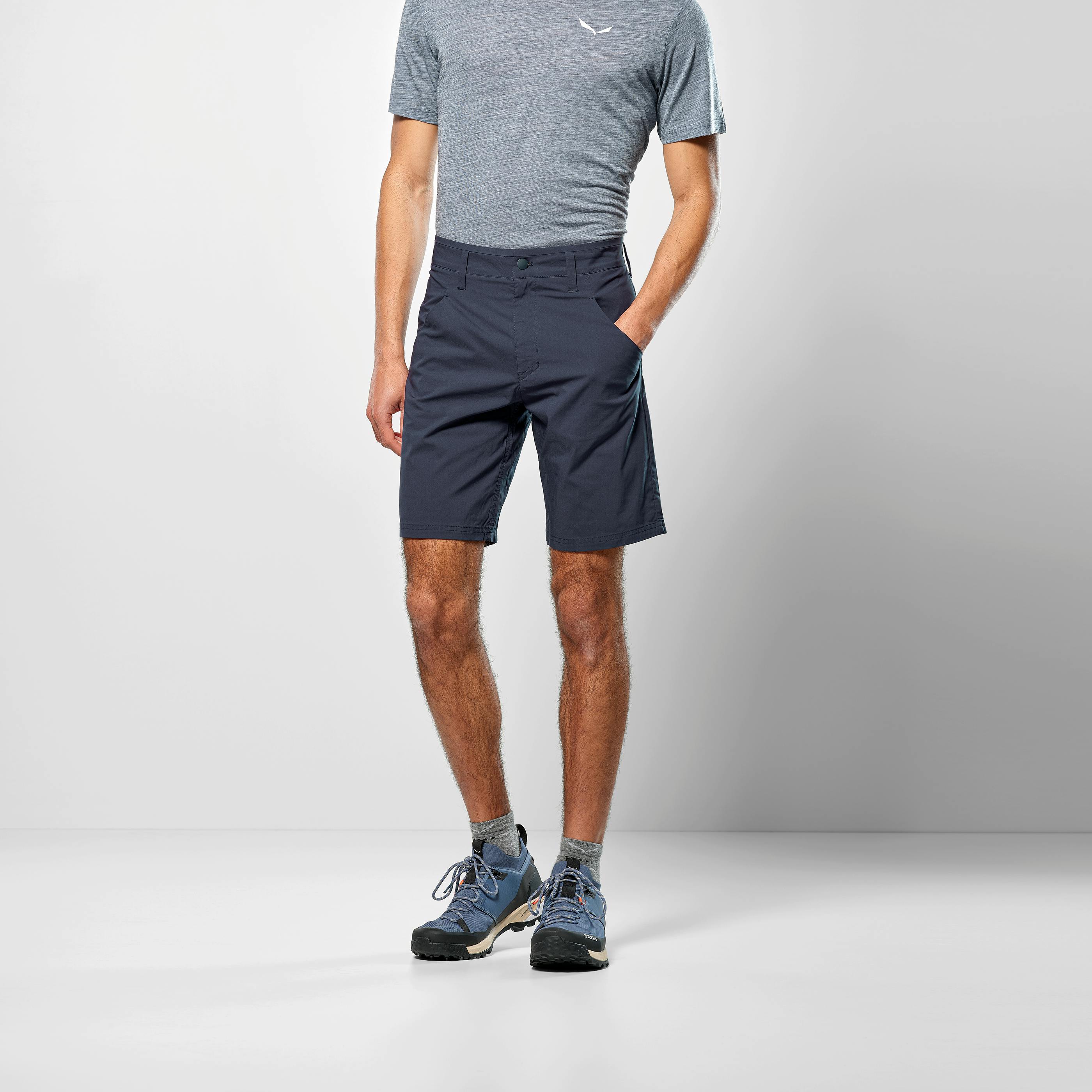 Fanes Light Pantaloncini Uomo on_body image
