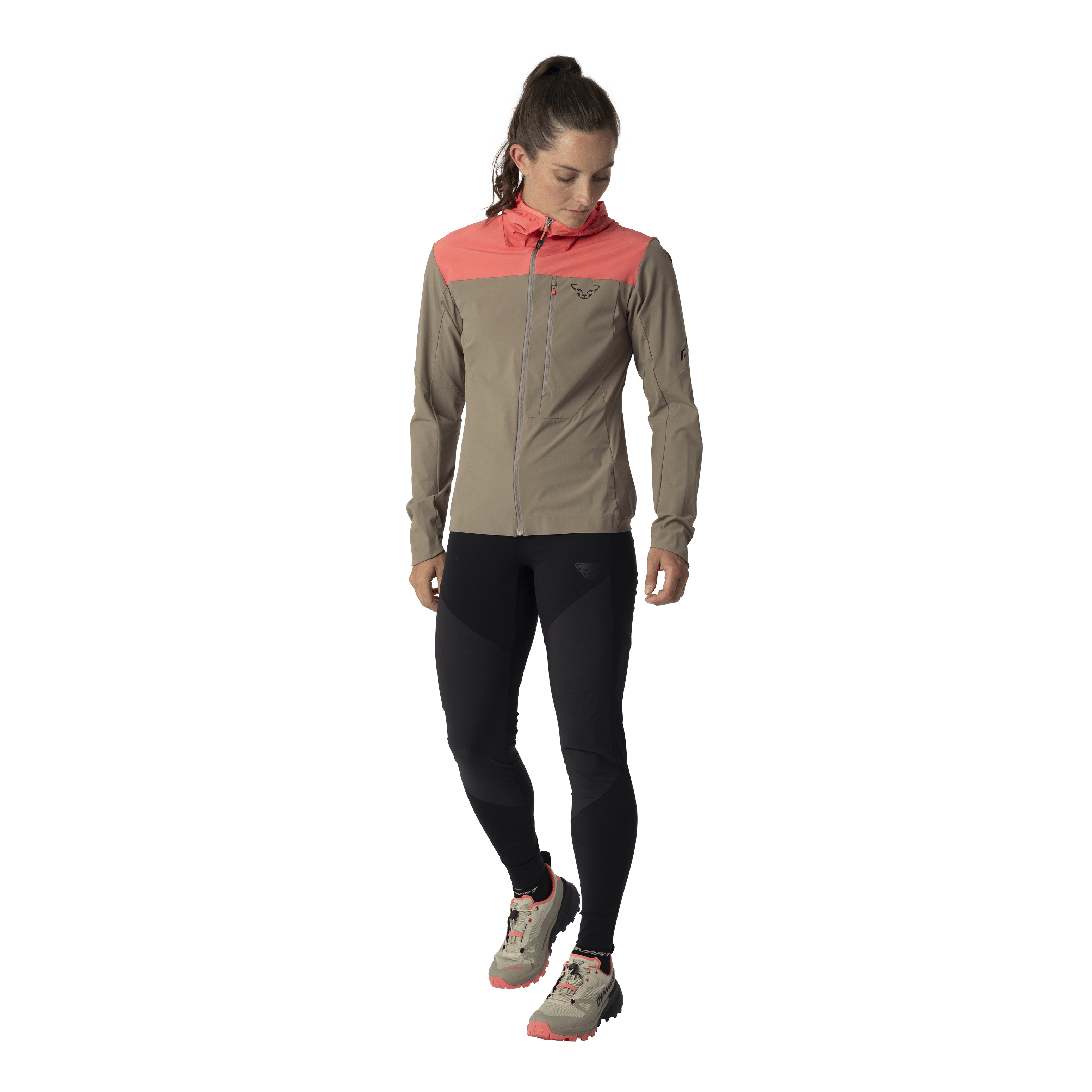 Traverse Dynastretch Jacket Women on_body image