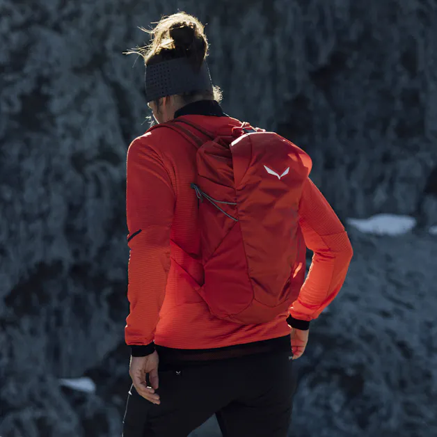 Mochila Ultra Train 22L action_shot image