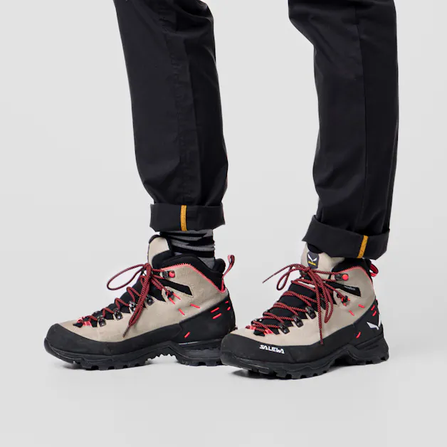 Alp Mate Winter Mid Waterproof Boot Women on_body image