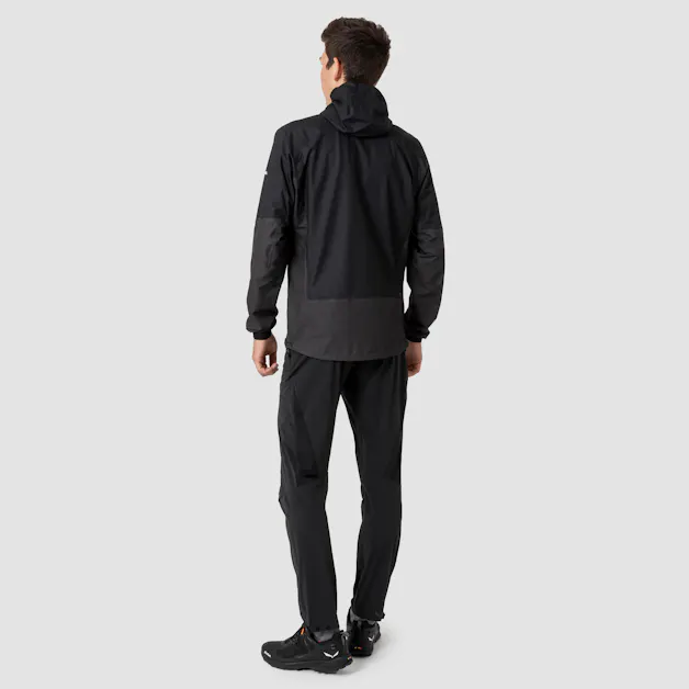 Pedroc 2.5L Powertex Light Jacke Herren on_body image