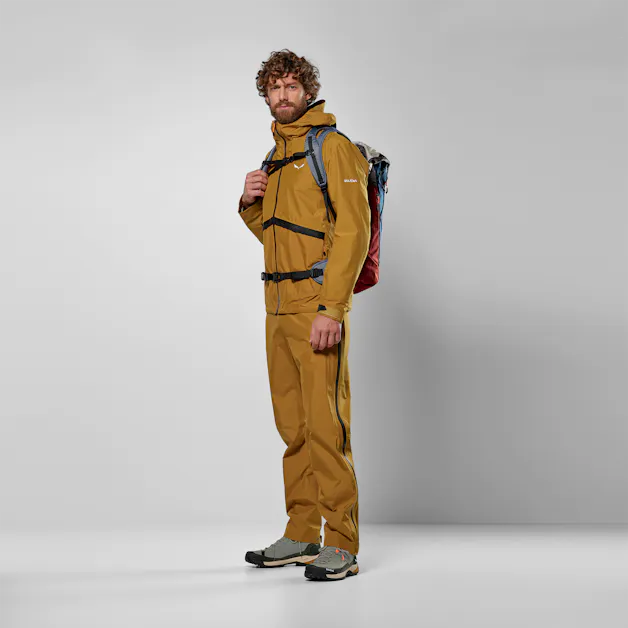 Puez 32+5L Rucksack on_body image