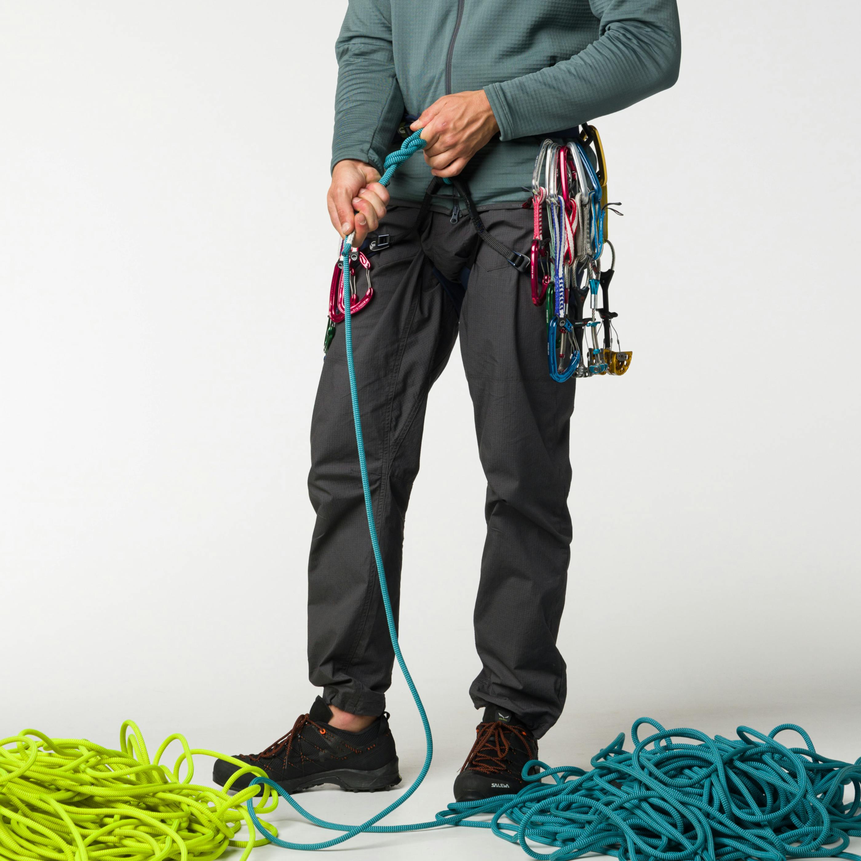 Flow Herren Hose  on_body image