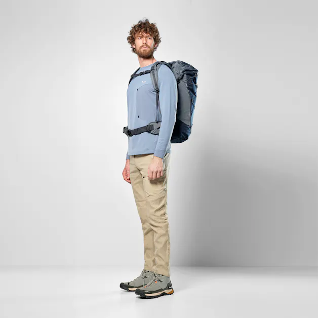 Puez 40+5L Rucksack on_body image
