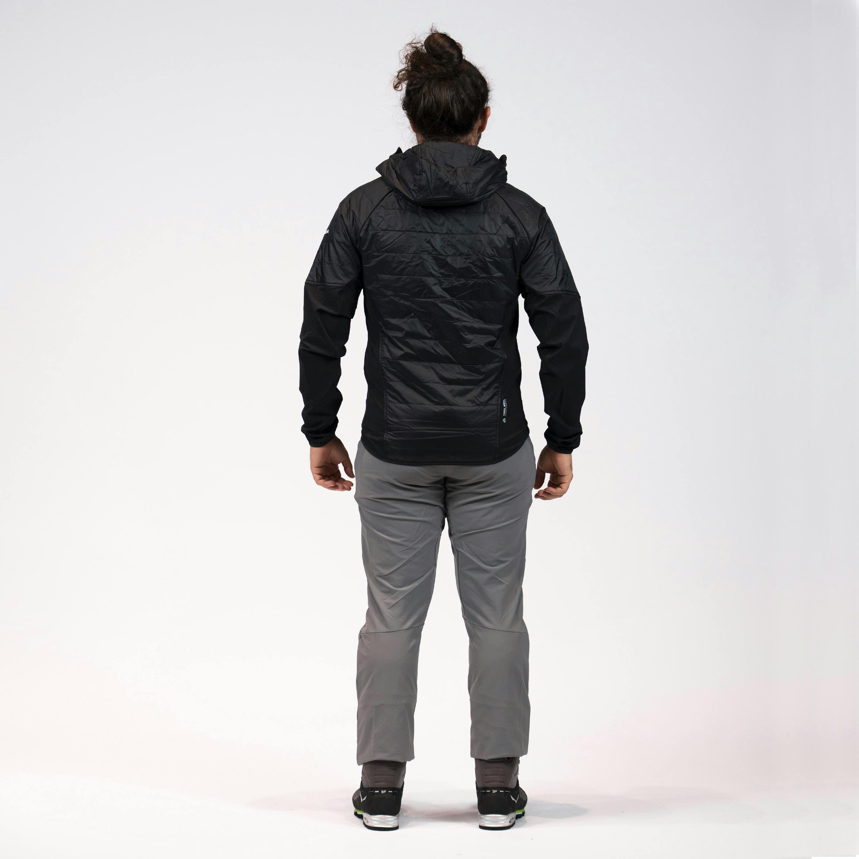 CRODA TWR M HYB JKT on_body image