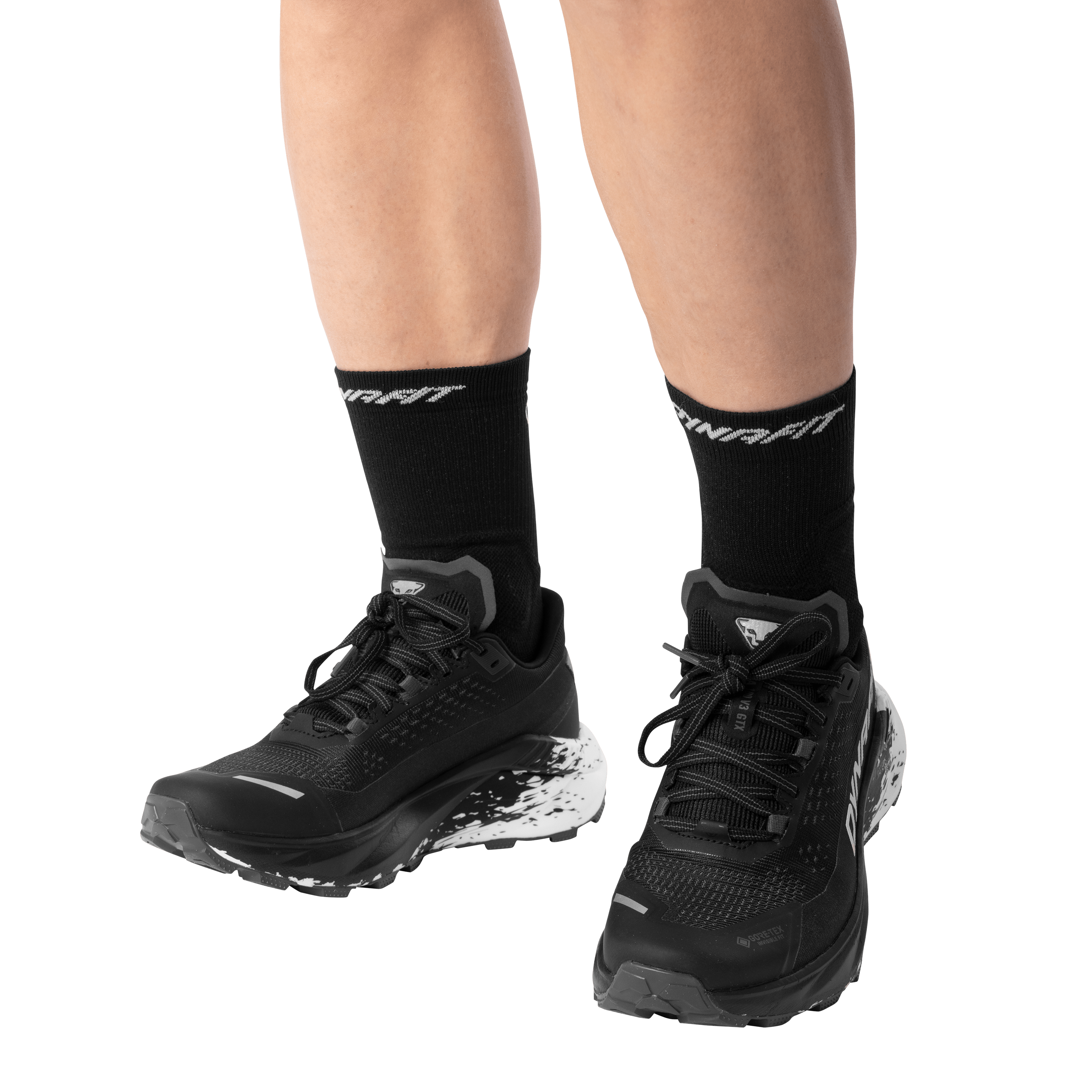 Chaussure running Ultra 100 V3 GTX femmes on_body image