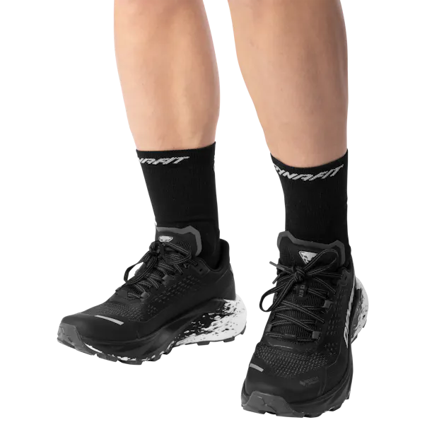 Ultra 100 V3 GTX Laufschuh Damen on_body image