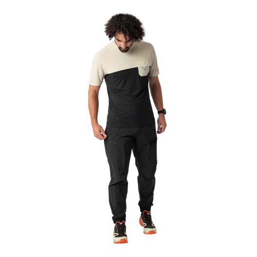 Transalper Cargo Hose Herren on_body image