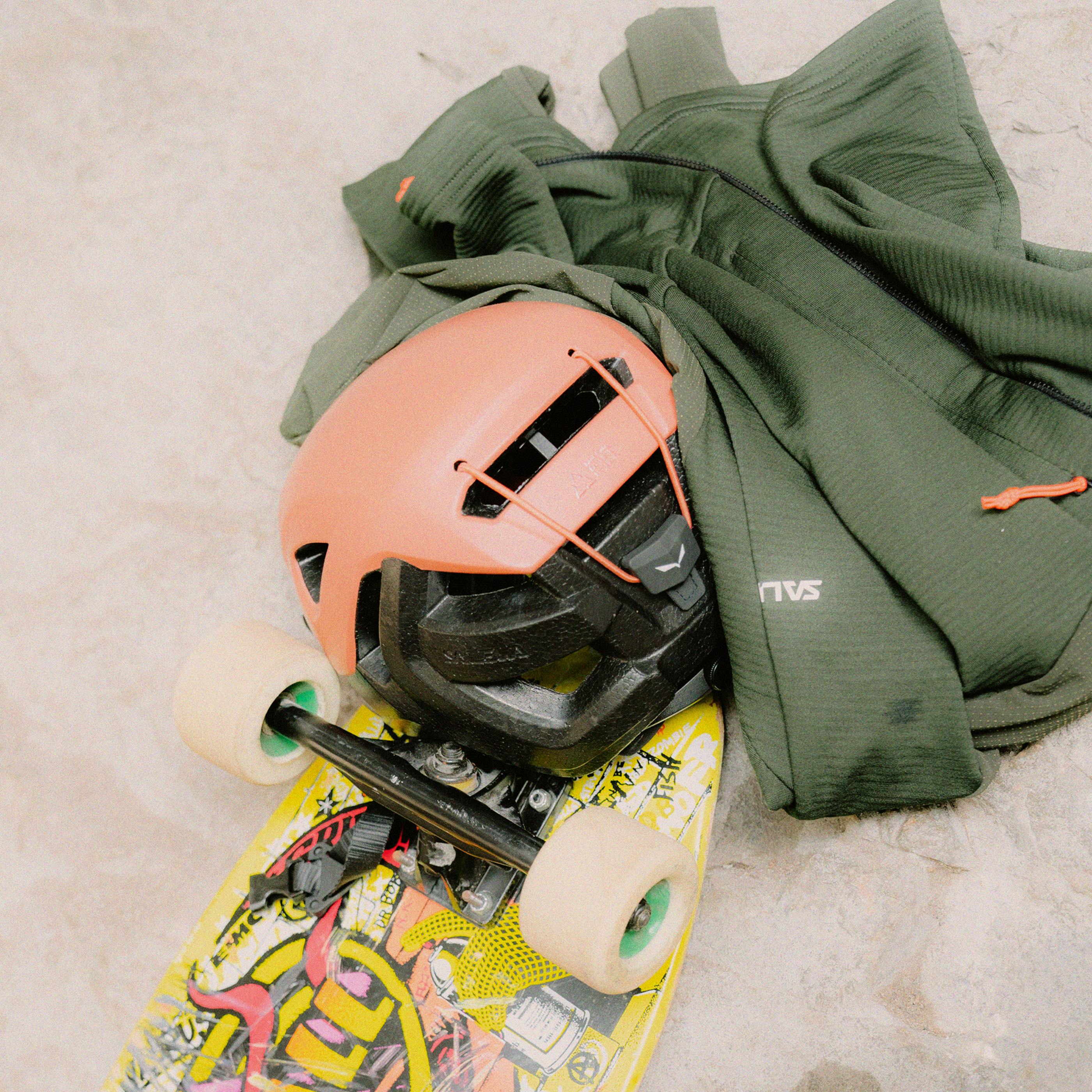 Agner Polarlite Giacca con Cappuccio Uomo  action_shot image