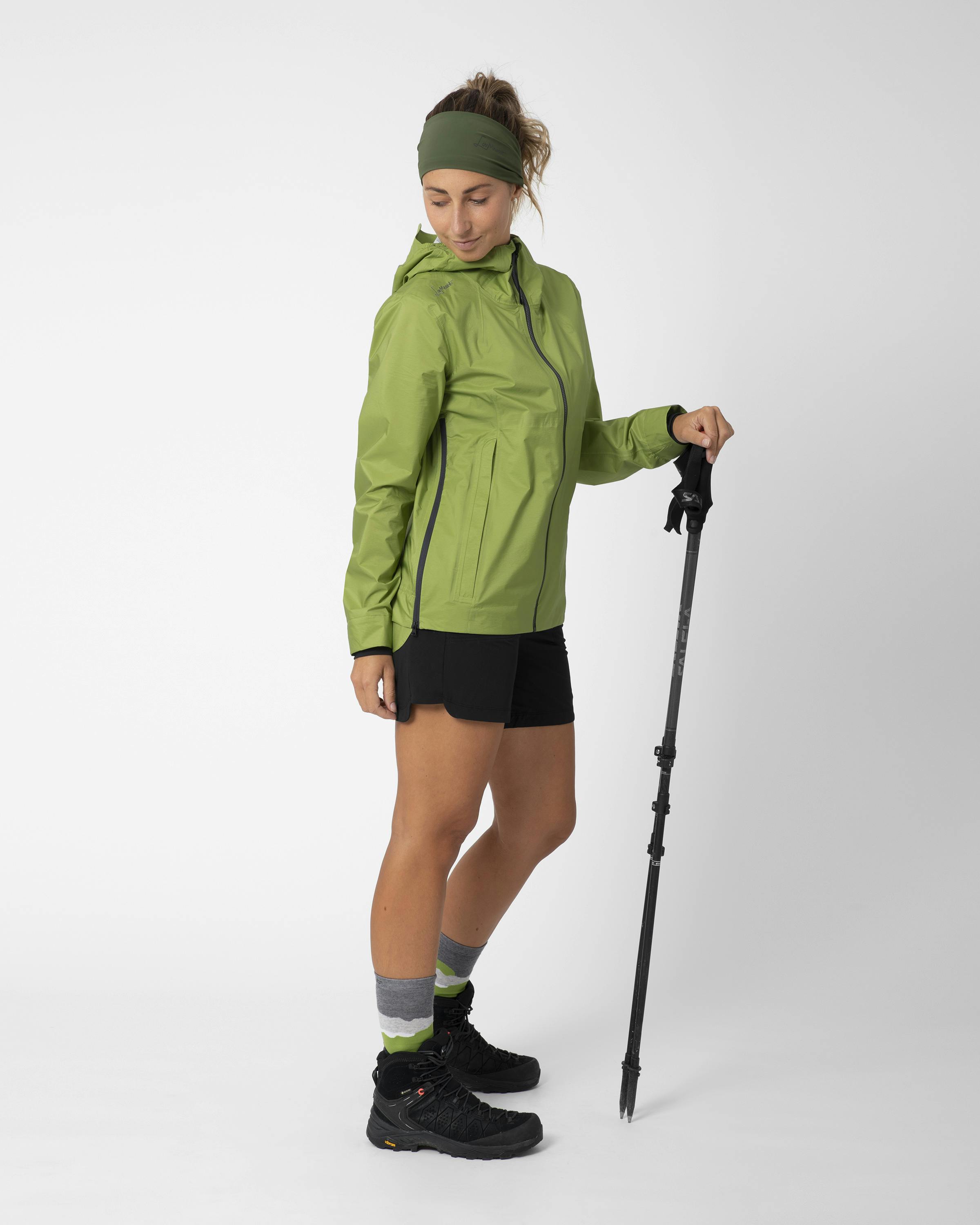 Linda  Shell Jacke action_shot image