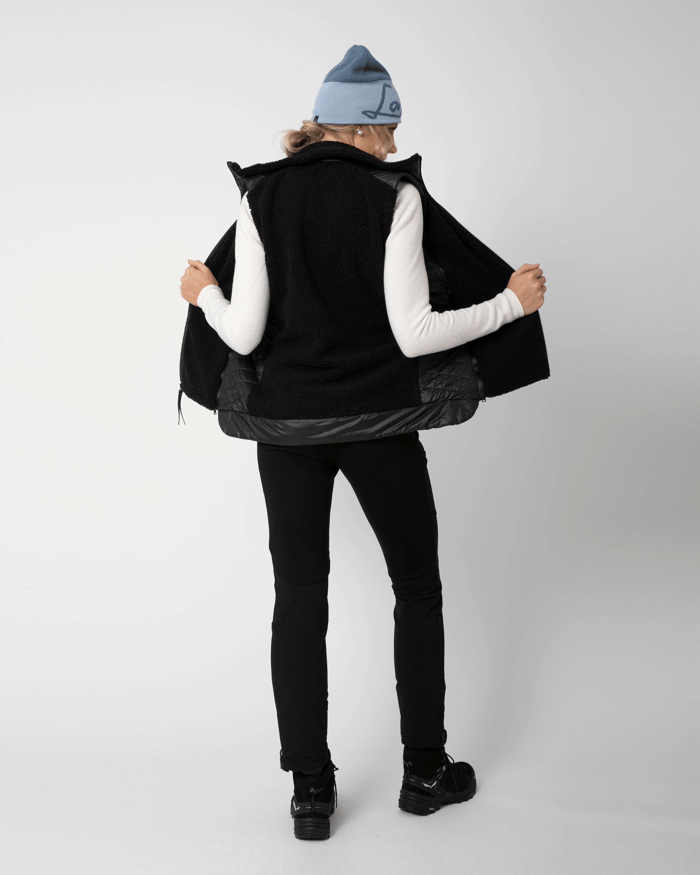 Sophia Gilet perspective_view image