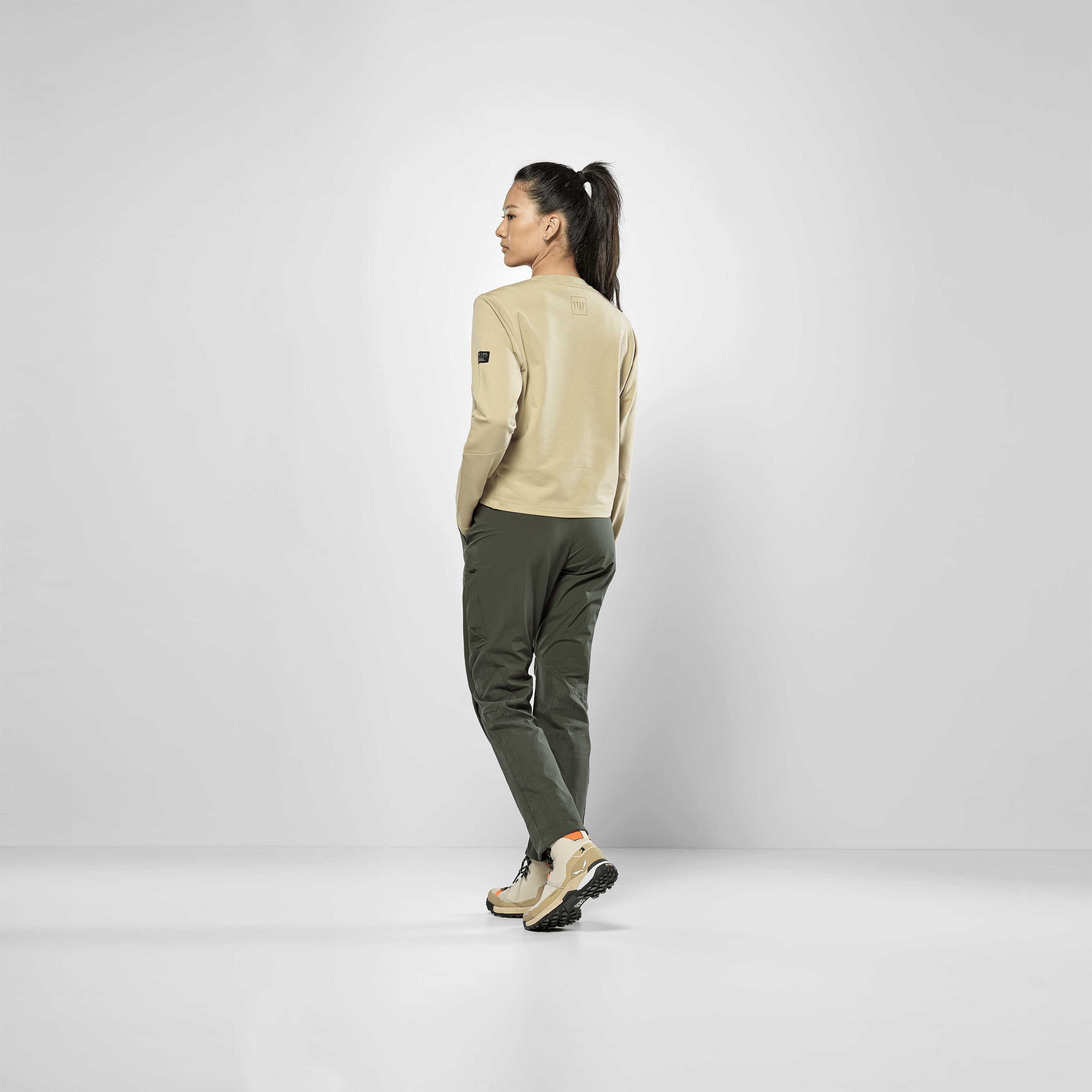 Fanes Dry'Ton Pull Femme on_body image