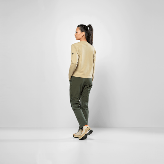 Fanes Dry'Ton Pull Femme on_body image