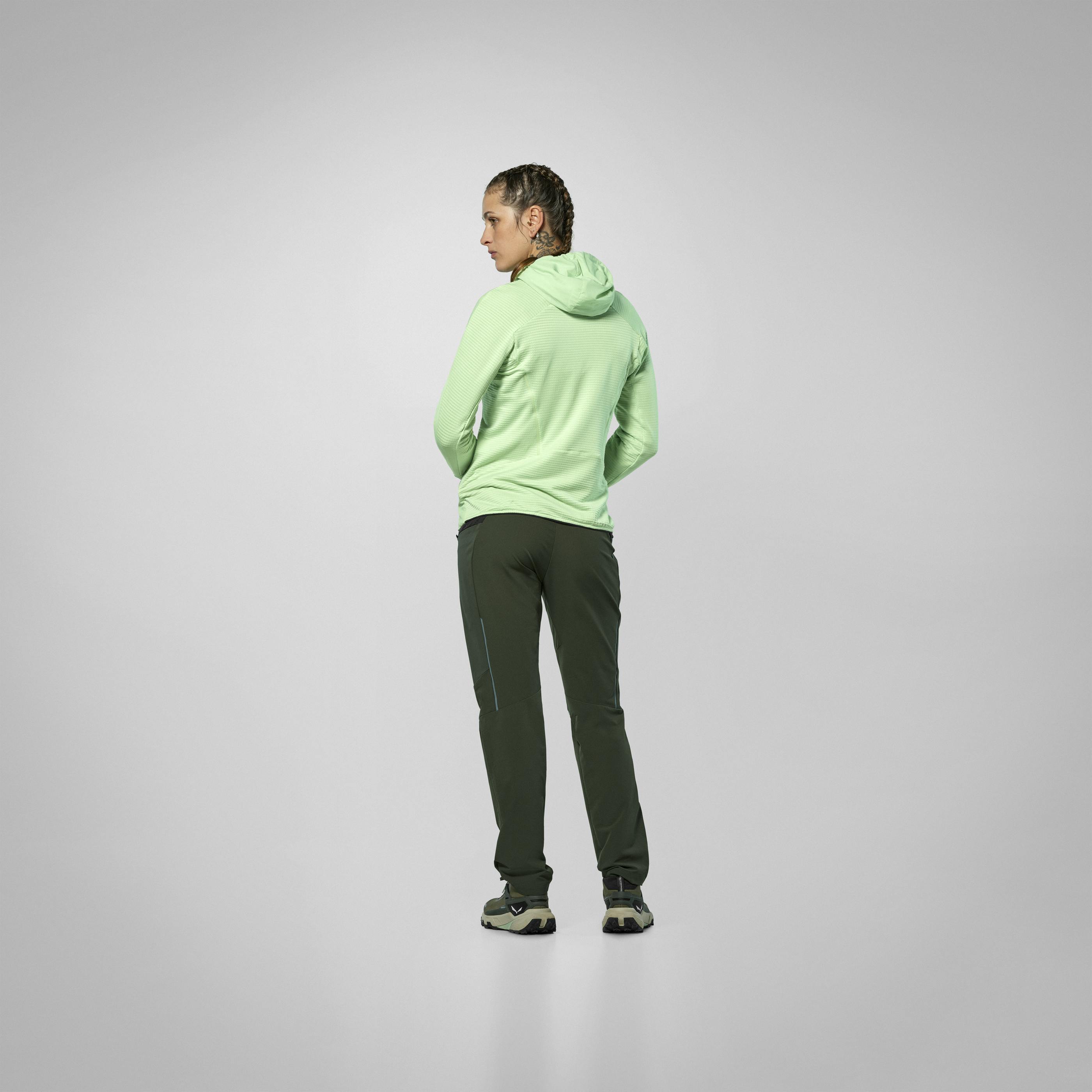 Pedroc Wind Hooded Fleece Women on_body image