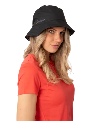 Martha Cappello Da Pioggia still image