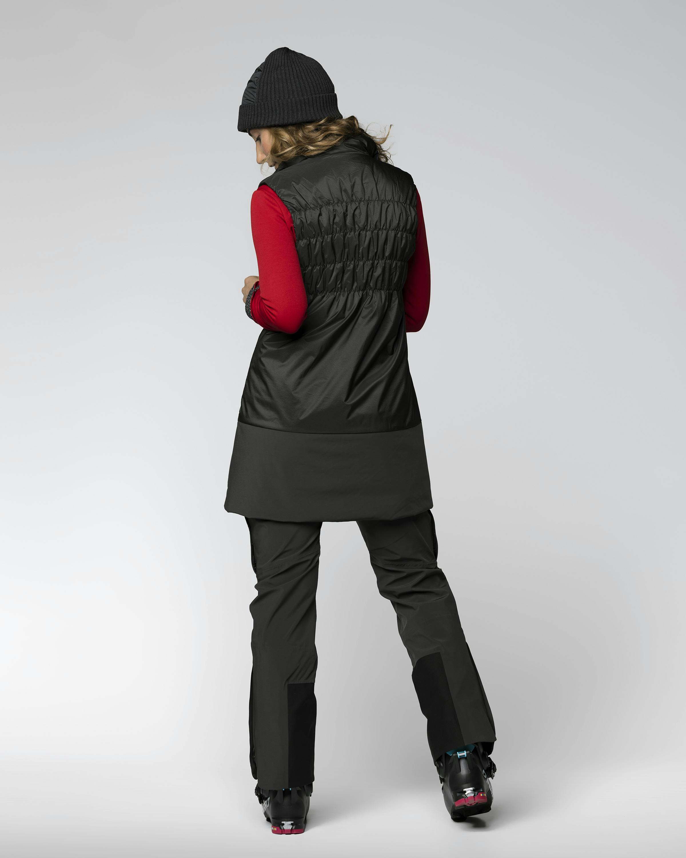 Elena Kaschmir Weste action_shot image