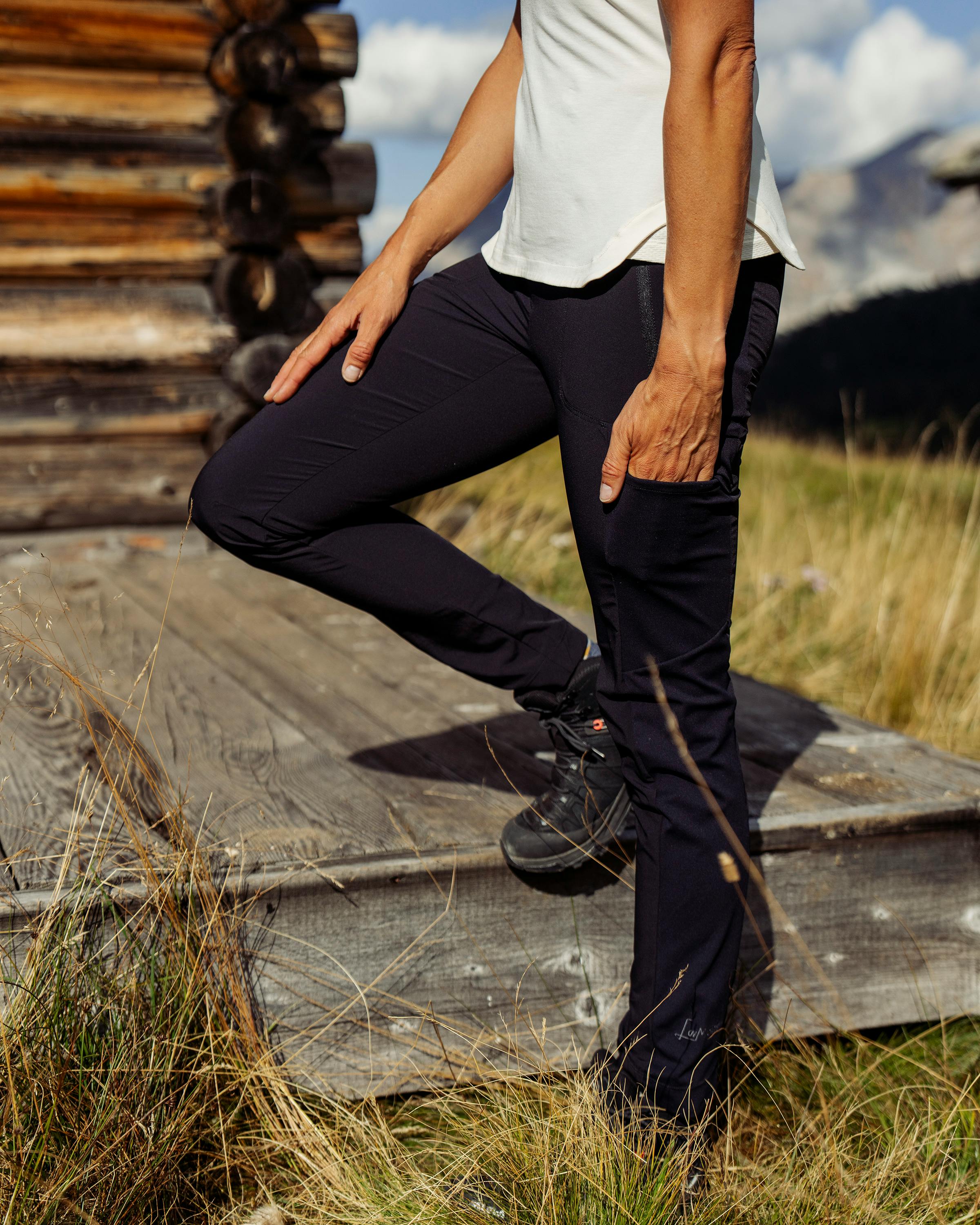 Katharina Hose perspective_view image