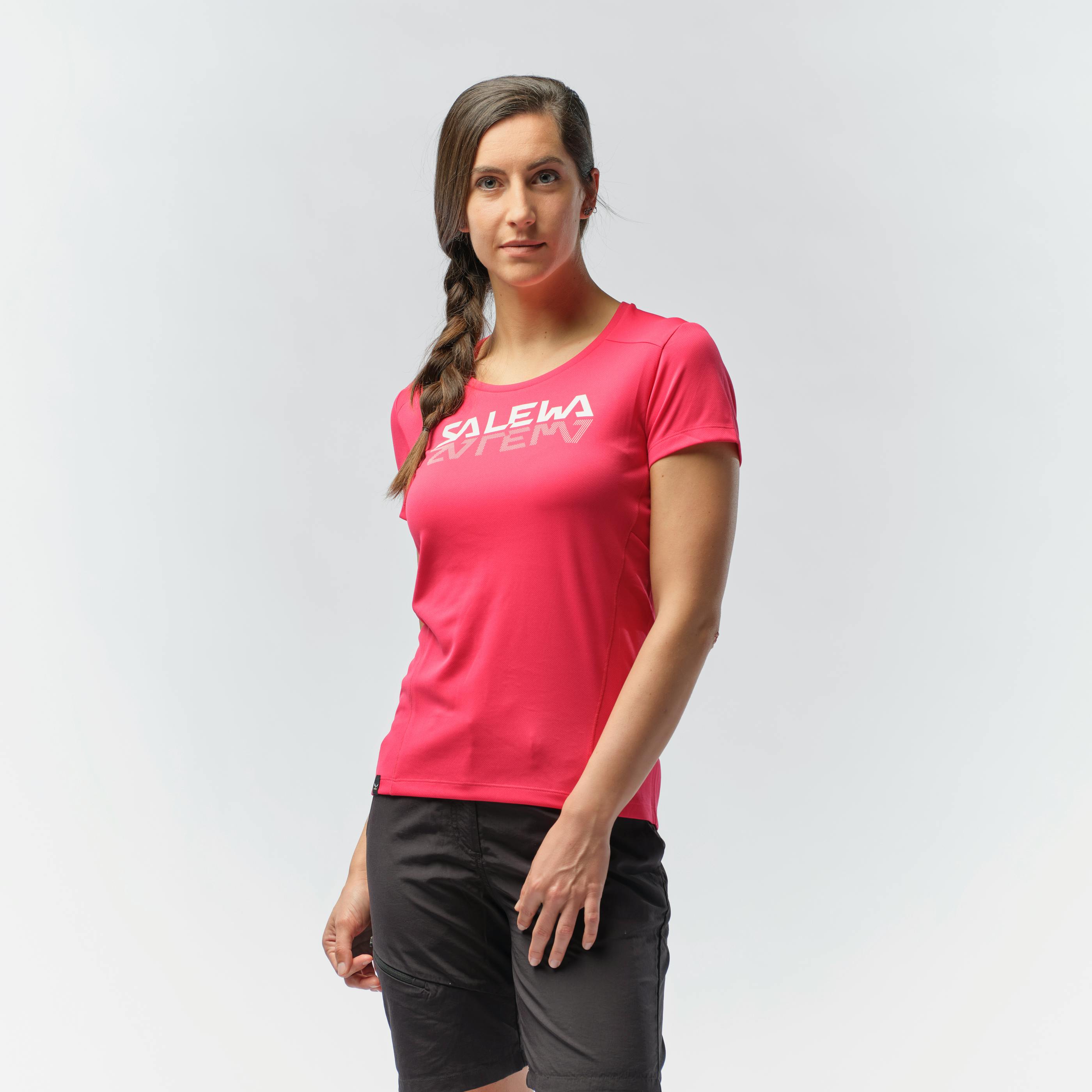 Talvena Durastretch Damen Shorts on_body image