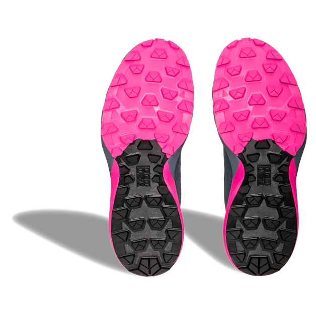 Ultra GORE-TEX® W perspective_view image