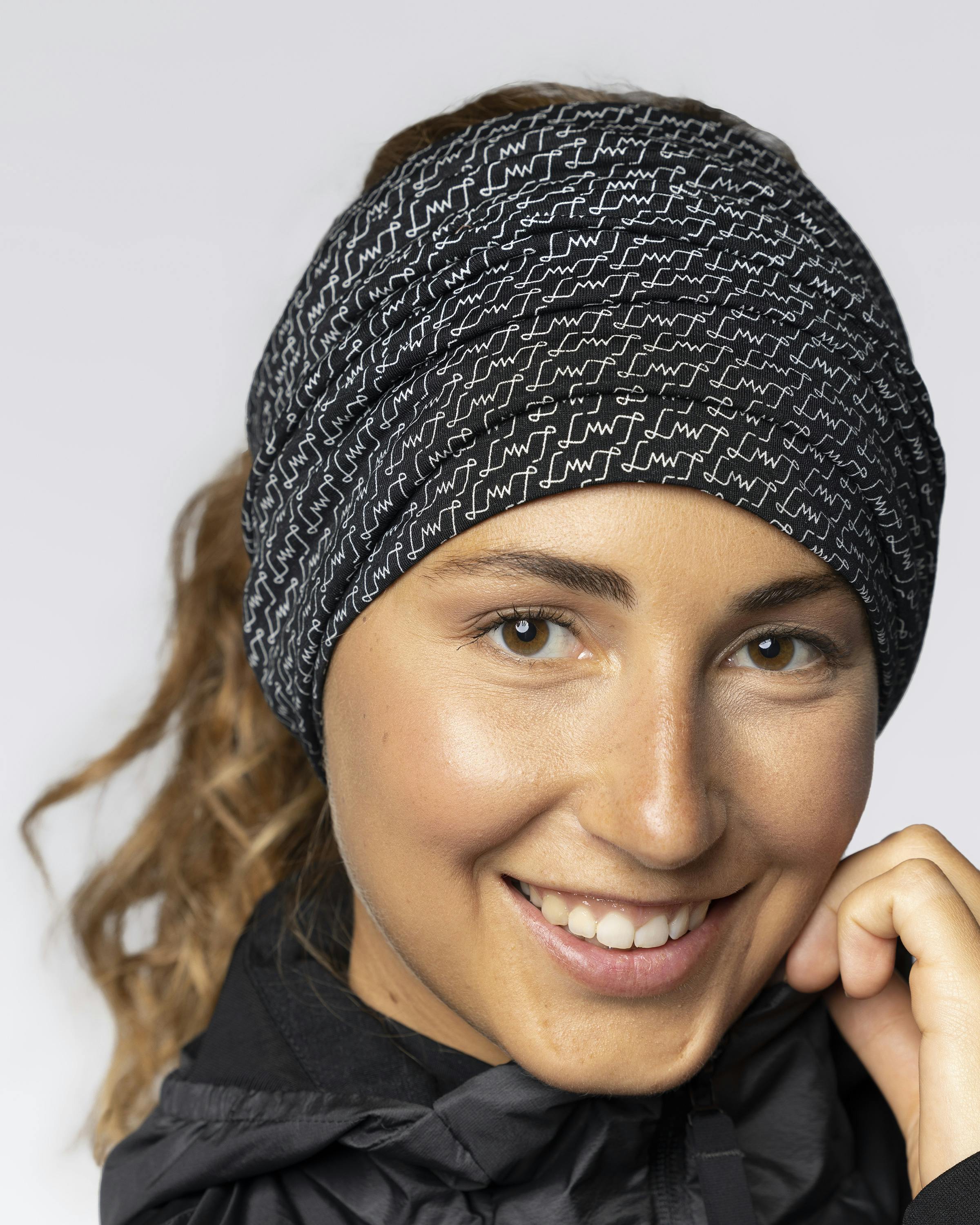 Martha Merino Neck Warmer tech_detail image