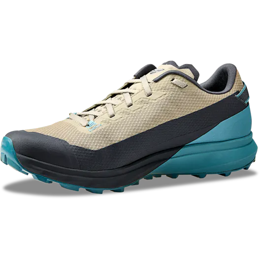 Ultra Running Shoe Men perspective_view image