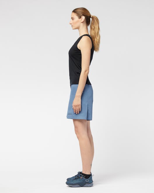 Alexandra Ärmelloses Shirt action_shot image