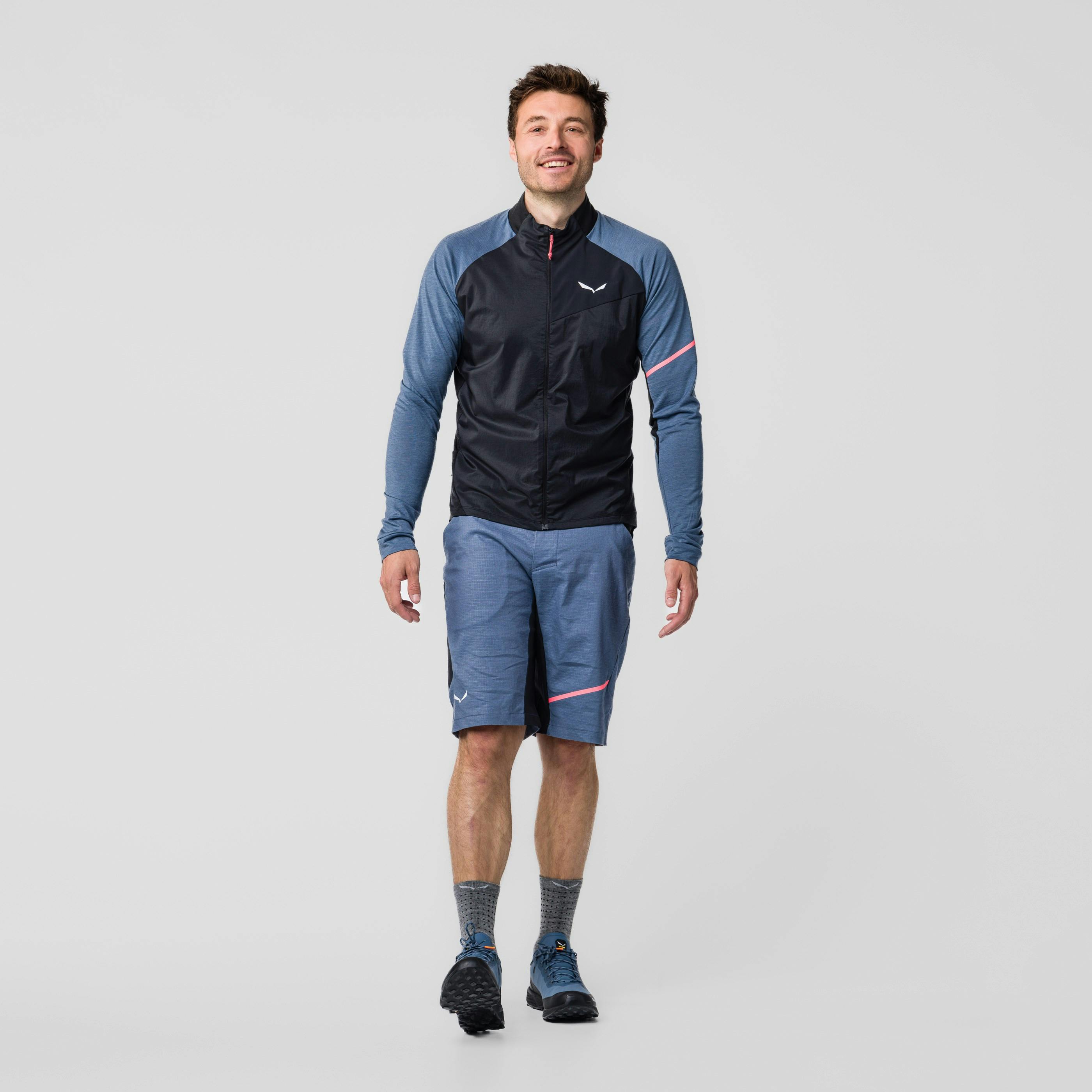 Vento Merino Hybrid Jacke Herren on_body image