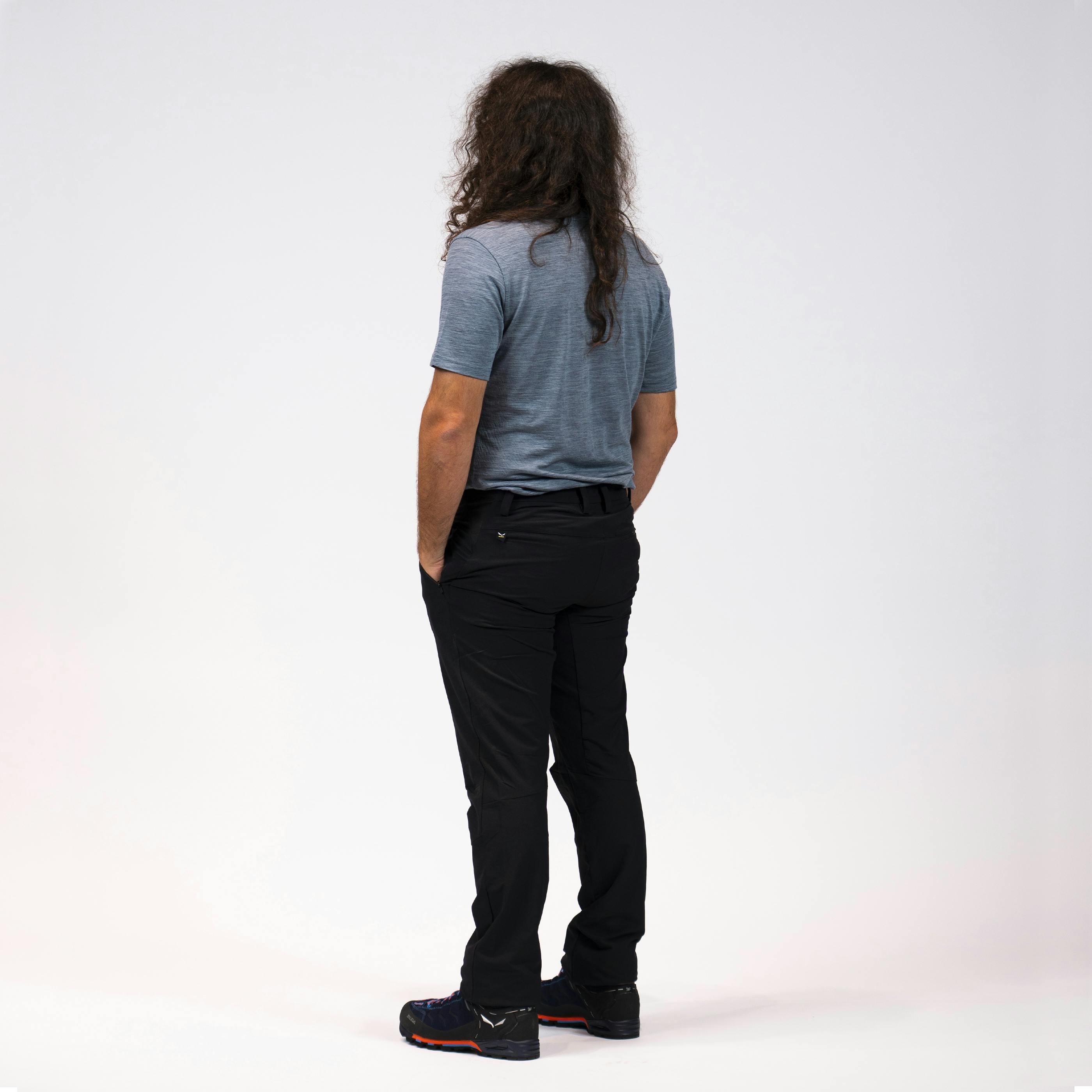 CASIS 2 DST M REG PNT on_body image