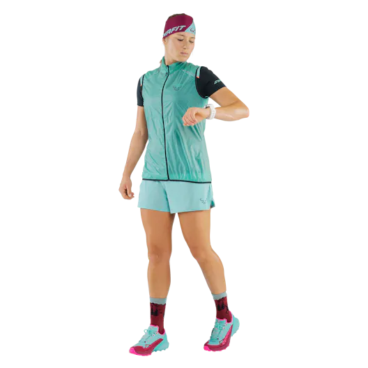 Vert Wind Weste Damen on_body image