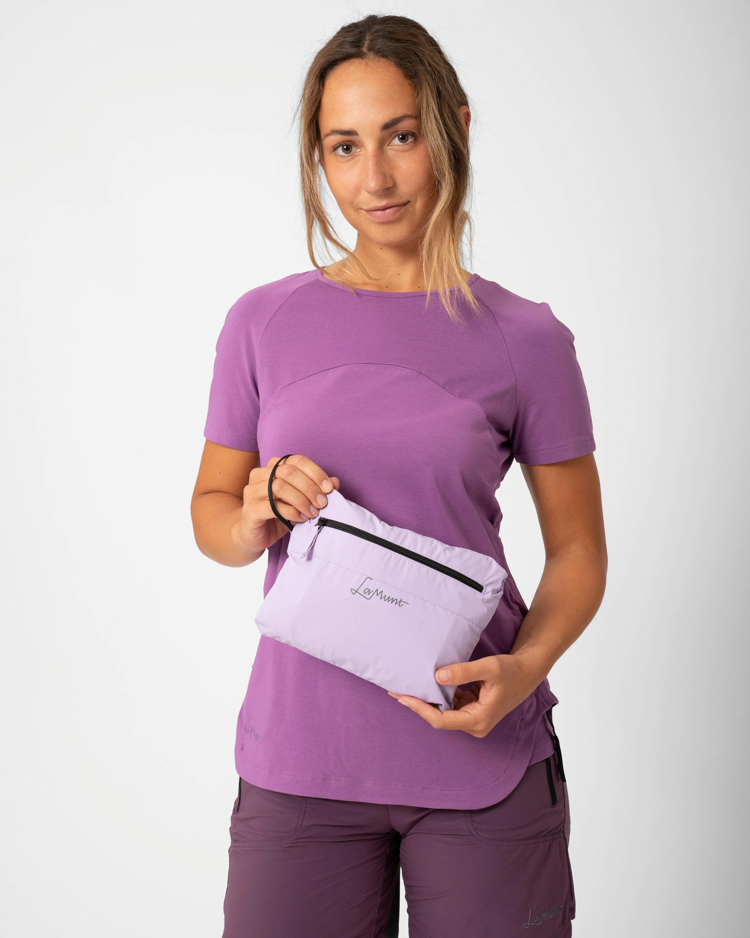 Brigitte Cape tech_detail image