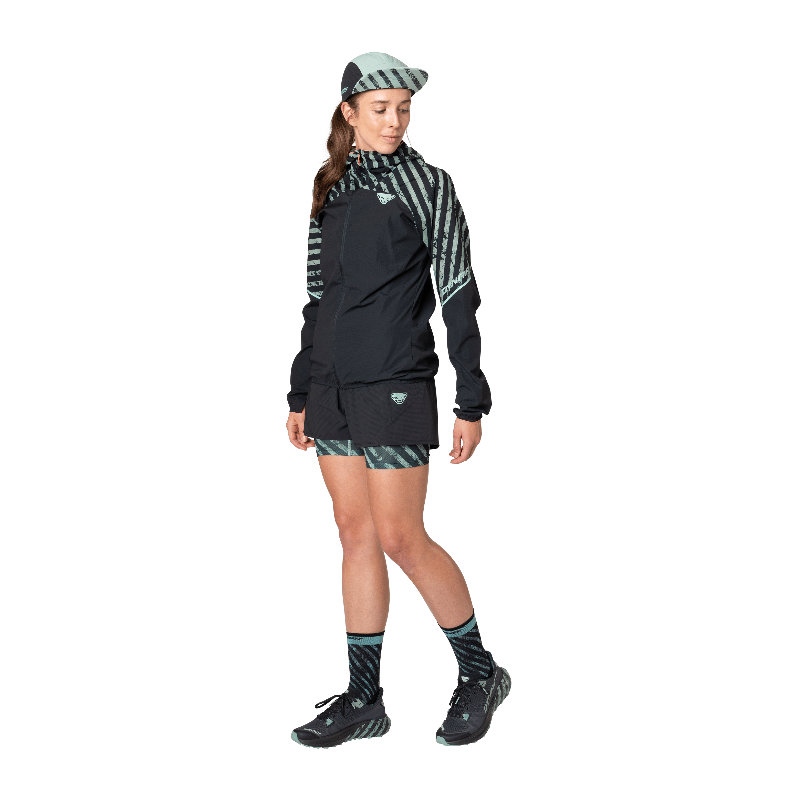 Trail Wind Jacke Damen  on_body image