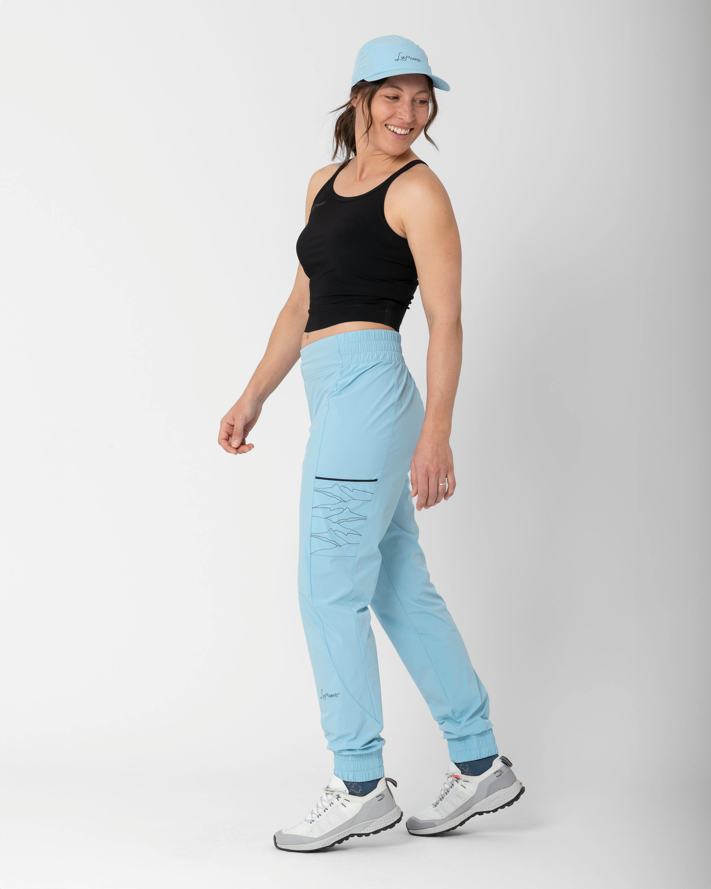 Federica Hose  perspective_view image