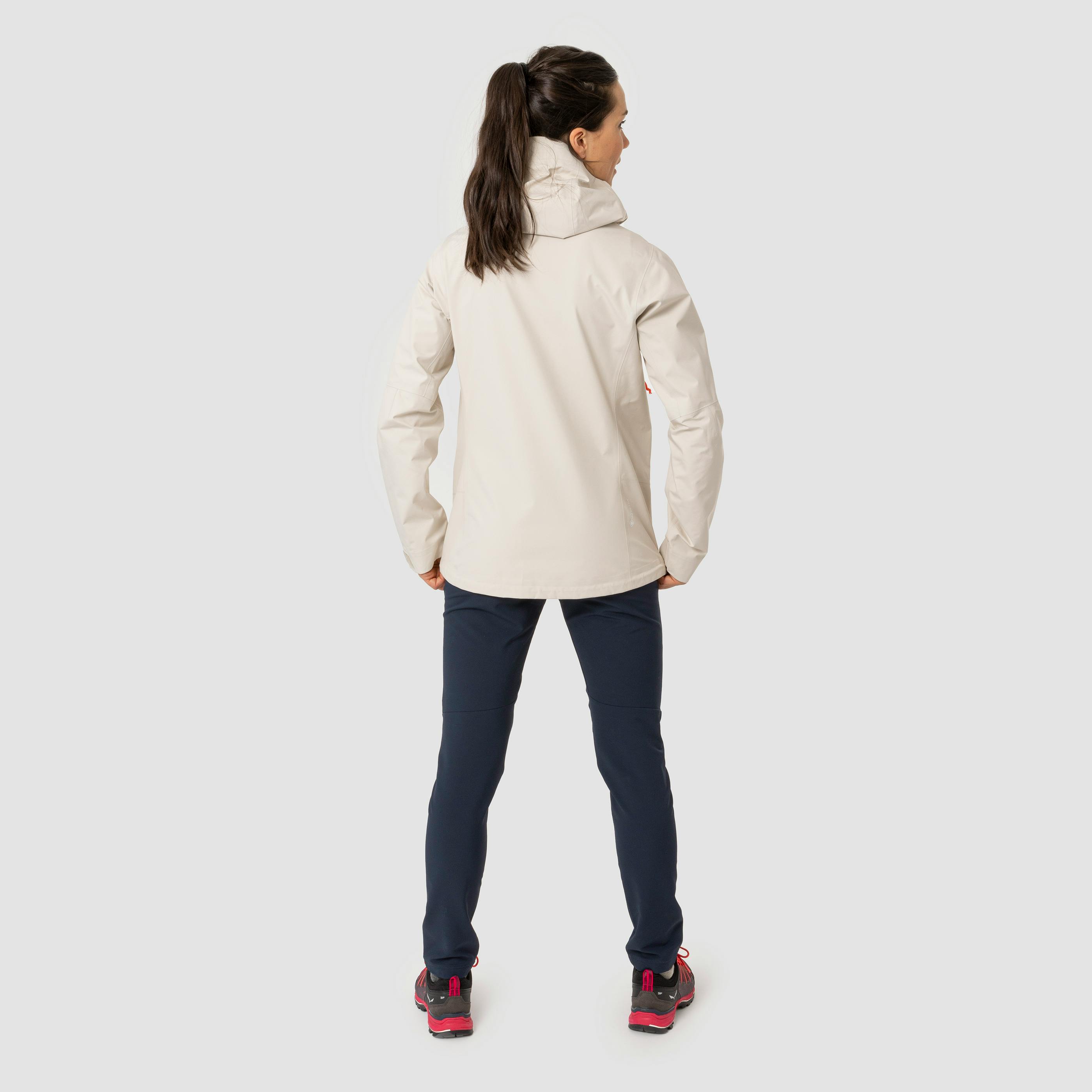 Puez GORE-TEX PACLITE® Jacke Damen on_body image