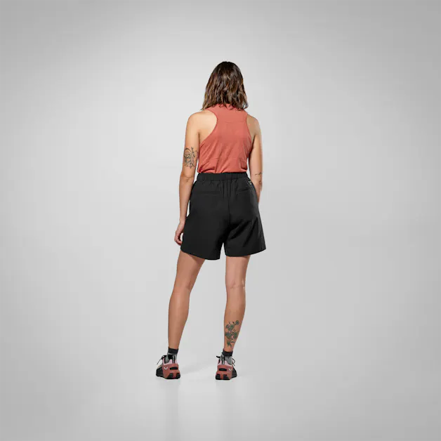 Fanes Hemp Light Shorts Women on_body image