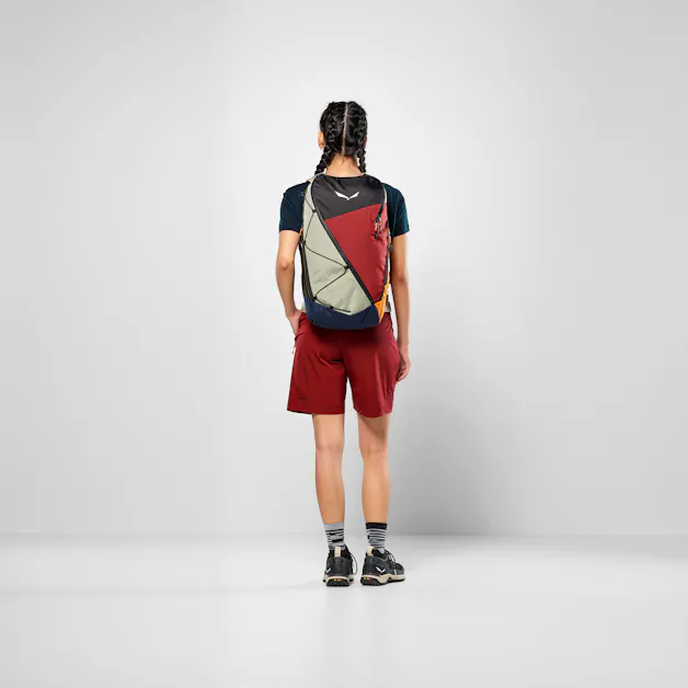 Puez 23L Zaino Donna on_body image