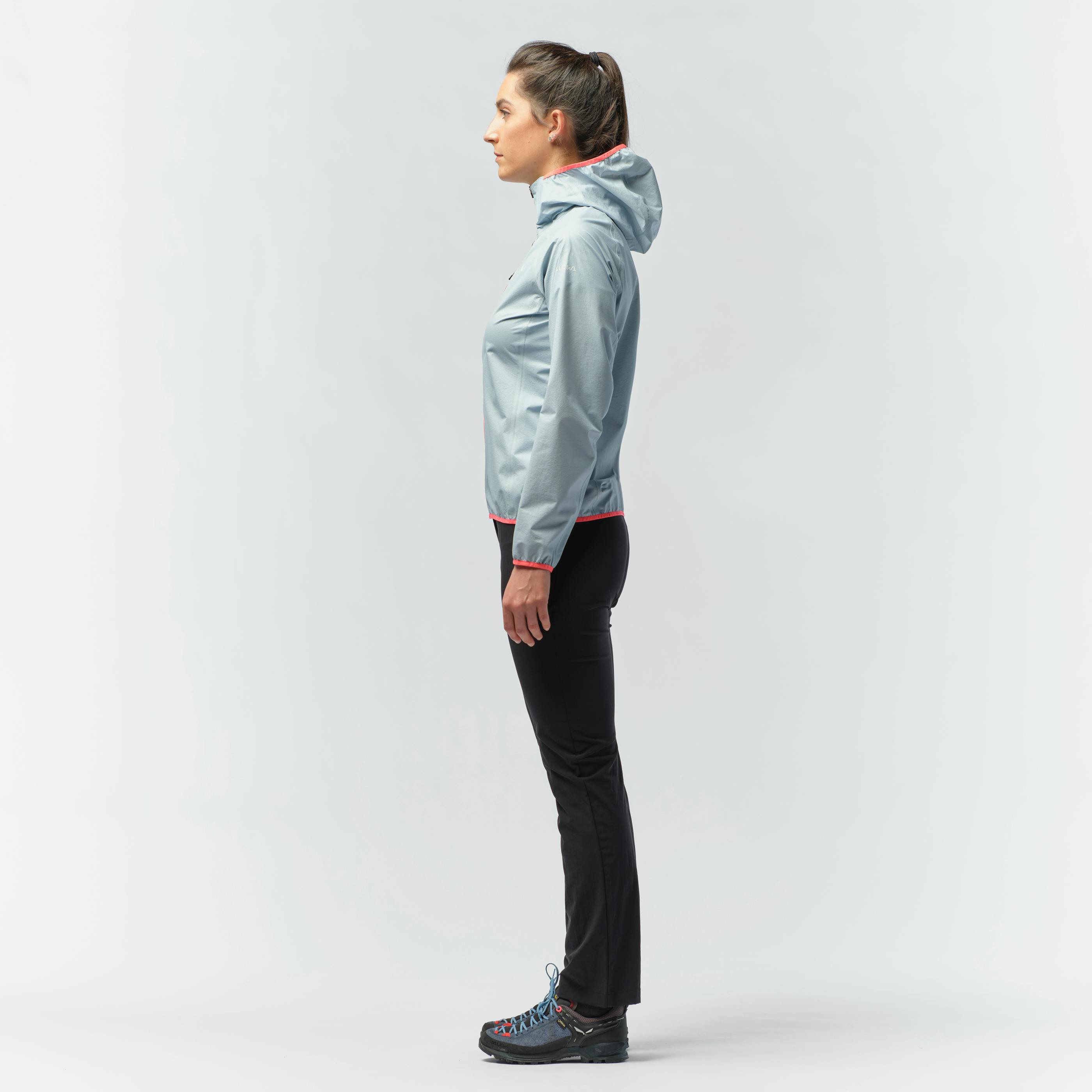Puez Light Powertex Hardshell Women's Jacket on_body image