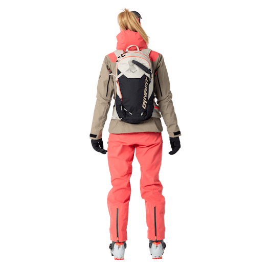 Ridge 24 Backpack Women on_body image