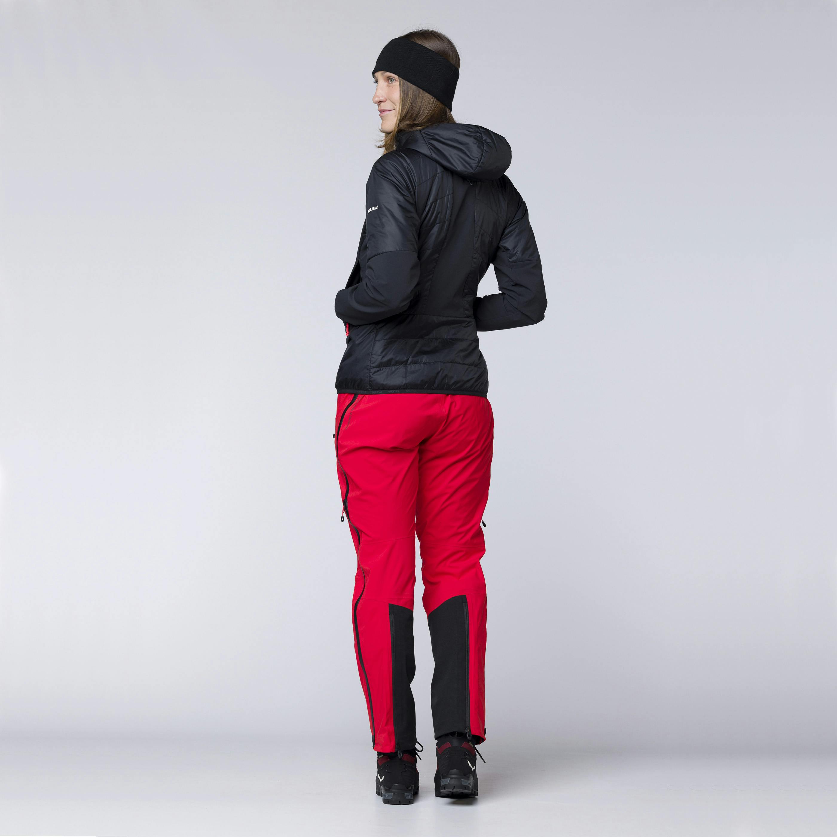 Ortles GORE-TEX® Pro Pant Women on_body image
